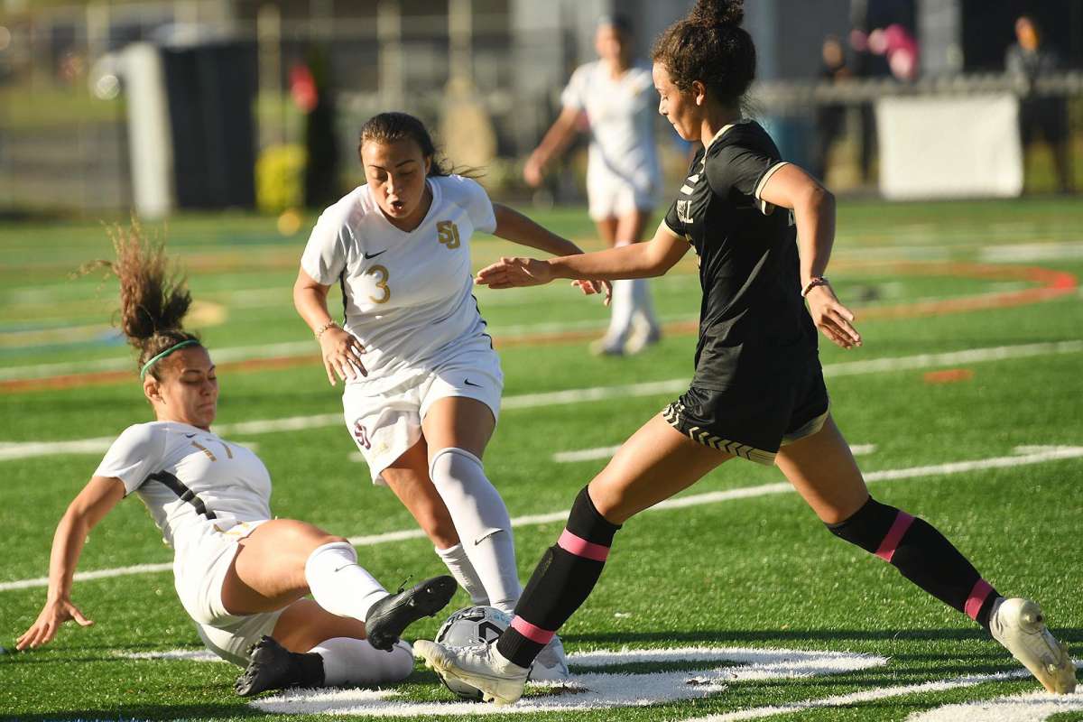 25 Ciac Girls Soccer Players To Watch For The 2021 Season Tiger Hollow Stadium 